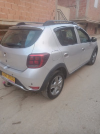 voitures-dacia-sandero-2019-stepway-restylee-abou-el-hassan-chlef-algerie