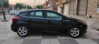 سيارات-ford-focus-5-portes-2012-titanium-عين-البيضاء-أم-البواقي-الجزائر