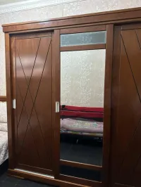 Armoire avec miroir 3 porte  coulissante  en Bois  hêtre 