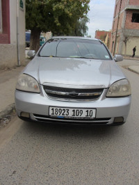 voitures-chevrolet-optra-4-portes-2009-ls-bouira-algerie