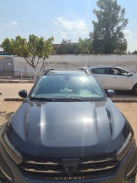 سيارات-dacia-sandero-2022-stepway-extreme-سكيكدة-الجزائر