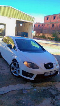 voitures-seat-leon-2012-bazer-sakhra-setif-algerie