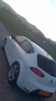 moyenne-berline-seat-leon-2012-fr-tipaza-algerie