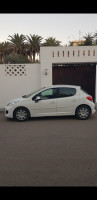 voitures-peugeot-207-2012-new-active-ain-taya-alger-algerie