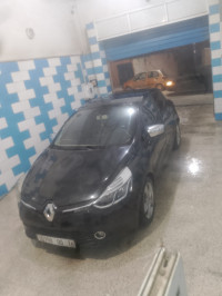 voitures-renault-clio-4-2013-collo-skikda-algerie