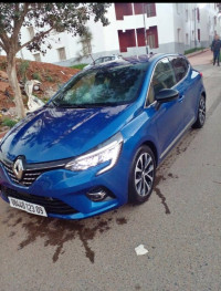 voitures-renault-clio-5-2023-intance-plus-kouba-alger-algerie