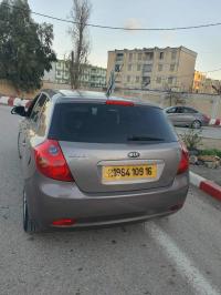سيارات-kia-ceed-2009-البرواقية-المدية-الجزائر