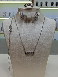 Parure en argent rhodié 