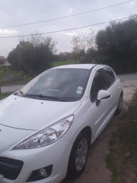 voitures-peugeot-207-2012-allure-azazga-tizi-ouzou-algerie