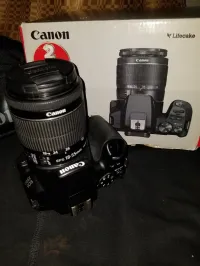 CANON EOS 250D 