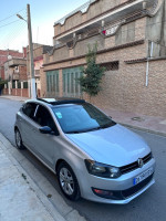 citadine-volkswagen-polo-2013-black-et-silver-bouira-algerie