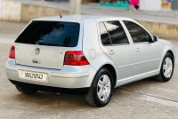 voitures-volkswagen-golf-4-2001-mila-algerie