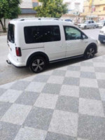 voitures-volkswagen-caddy-2017-altrack-khenchela-algerie