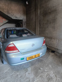 voitures-nissan-sunny-2010-dirrah-bouira-algerie