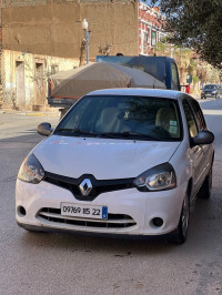 voitures-renault-clio-campus-2015-bye-tenira-sidi-bel-abbes-algerie