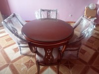 طاولات-الطعام-table-a-manger-ronde-en-bois-hetre-4-chaises-قورصو-بومرداس-الجزائر