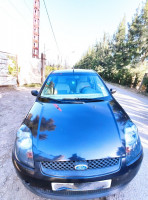 voitures-ford-fiesta-2006-blida-algerie