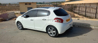 voitures-peugeot-208-2015-allure-constantine-algerie