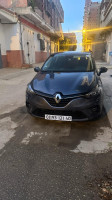 voitures-renault-clio-5-2021-essence-kais-khenchela-algerie