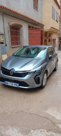 voitures-renault-clio5-2024-evolution-bordj-el-kiffan-alger-algerie