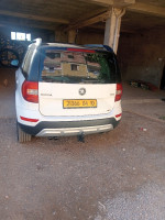 voitures-skoda-yeti-2014-elegance-taghzout-bouira-algerie