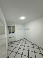 appartement-location-f4-alger-el-mouradia-algerie