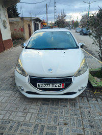 voitures-peugeot-208-2014-style-sedrata-souk-ahras-algerie