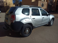 voitures-dacia-duster-2013-hassi-rmel-laghouat-algerie