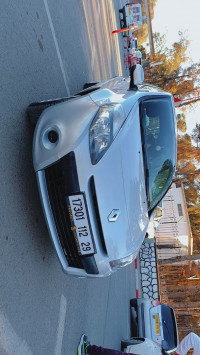 voitures-renault-clio-3-2012-mascara-algerie