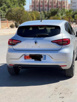 voitures-renault-clio-5-2023-batna-algerie