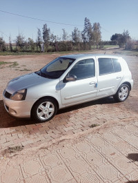 voitures-renault-clio-campus-2012-bye-tiaret-algerie