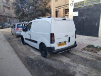 utilitaire-peugeot-b9-2014-bouhmama-khenchela-algerie