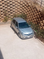 voitures-renault-clio-campus-2014-algerie