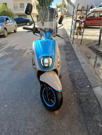 motos-et-scooters-cuxi-vms-2023-hamma-bouziane-constantine-algerie