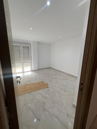 appartement-vente-f2-alger-hraoua-algerie