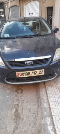 voitures-ford-focus-5-portes-2012-sidi-bel-abbes-algerie