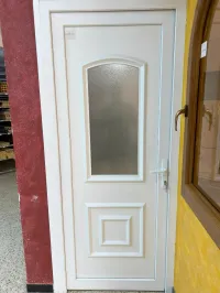 تصنيع الأبواب PVC حسب الطلب | Fabrication de portes en PVC sur commande