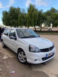 voitures-renault-clio-campus-2012-bye-larbaa-blida-algerie