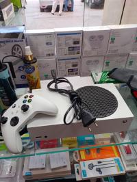أجهزة-ألعاب-الفيديو-xbox-series-s-en-tres-bon-etat-باب-الزوار-الجزائر