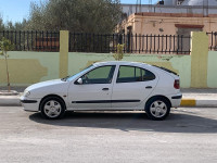 voitures-renault-megane-1-2002-msila-algerie