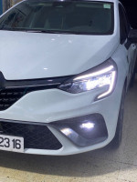 voitures-renault-clio-5-2023-rs-line-djelfa-algerie