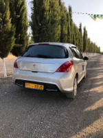 moyenne-berline-peugeot-308-2013-sportium-constantine-algerie