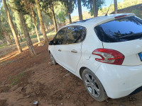 voitures-peugeot-208-2014-allure-el-eulma-setif-algerie