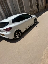 سيارات-renault-clio-5-2021-business-مستغانم-الجزائر