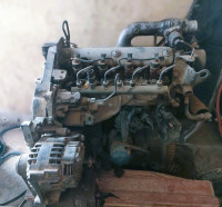 pieces-vehicules-moteur-19-dci-bordj-el-kiffan-alger-algerie