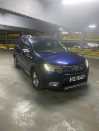 voitures-dacia-sandero-2017-stepway-restylee-alger-centre-algerie