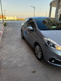 voitures-peugeot-208-2019-allure-facelift-el-eulma-setif-algerie