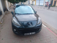 voitures-peugeot-207-2011-rouiba-alger-algerie