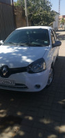 voitures-renault-clio-campus-2014-mostaganem-algerie