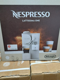 robots-de-cuisine-machine-a-cafe-nespresso-lattissima-one-avec-7-capsules-oran-algerie